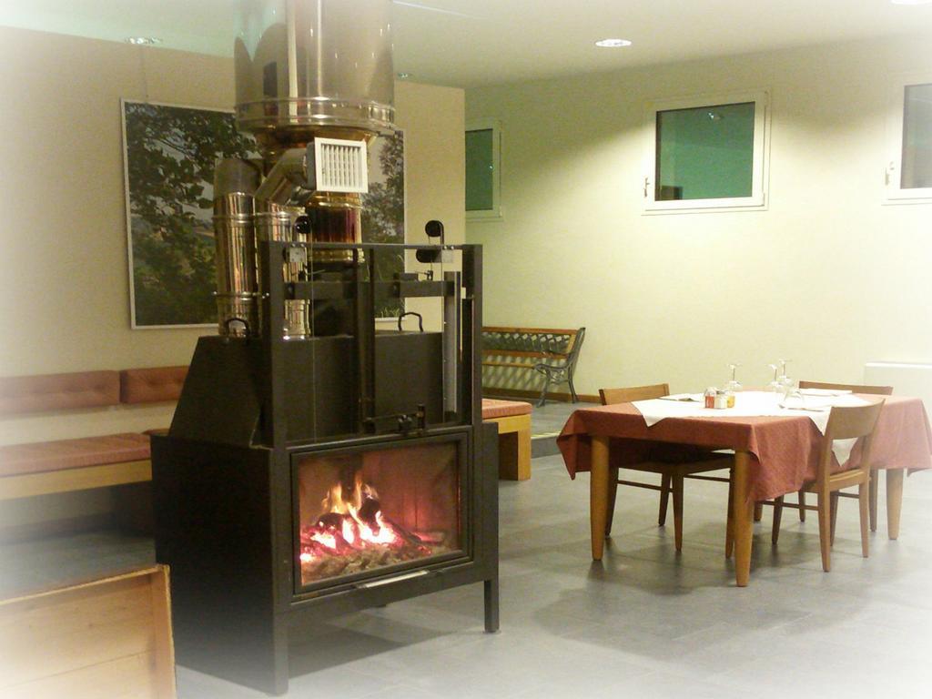 Agriturismo Mezzaluna Hotel Montalto Pavese Esterno foto
